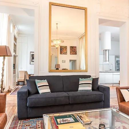 Luxury Typical Parisian Flat - 6 Guests - 5 Min From Louvre París