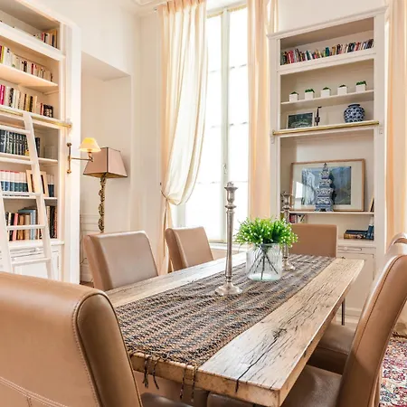 Luxury Typical Parisian Flat - 6 Guests - 5 Min From Louvre París