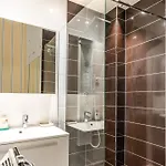 Апартаменты Luxury Typical Parisian Flat - 6 Guests - 5 Min From Louvre *