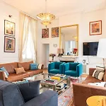 Апартаменты Luxury Typical Parisian Flat - 6 Guests - 5 Min From Louvre