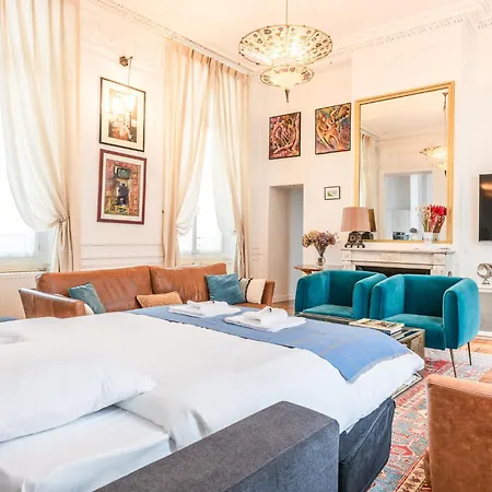 Daire Luxury Typical Parisian Flat - 5 Min From Louvre Paris