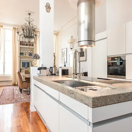 Luxury Typical Parisian Flat - 5 Min From Louvre