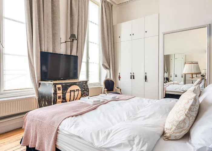 Luxury Typical Parisian Flat - 6 Guests - 5 Min From Louvre Paris
