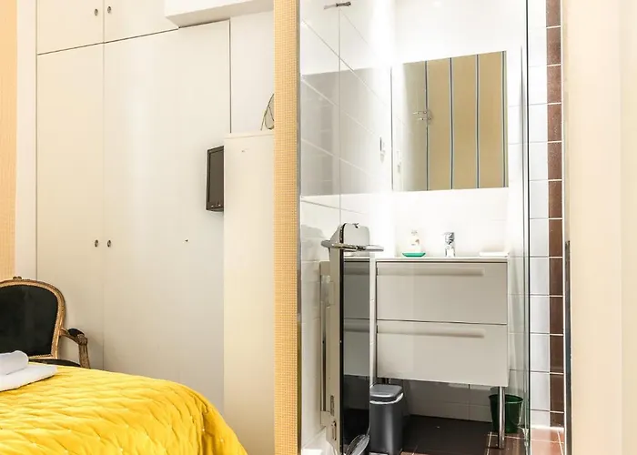 Luxury Typical Parisian Flat - 6 Guests - 5 Min From Louvre