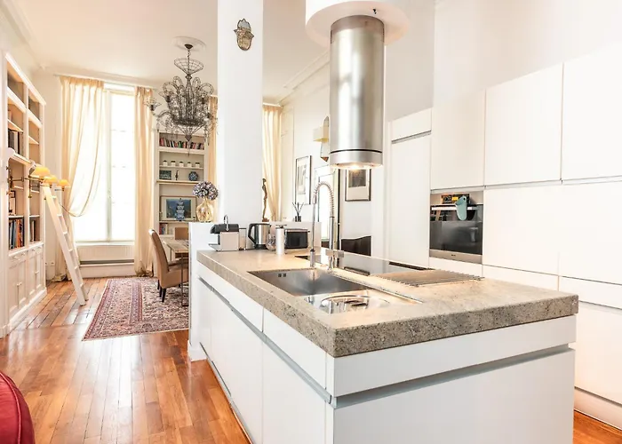 Luxury Typical Parisian Flat - 6 Guests - 5 Min From Louvre