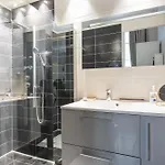 شقة Luxury Typical Parisian Flat - 6 Guests - 5 Min From Louvre باريس